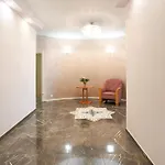 Apartament Academia *